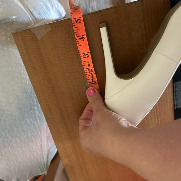 NIB LC Lauren White Pedal High Heels 8.5 - Picture 11 of 11